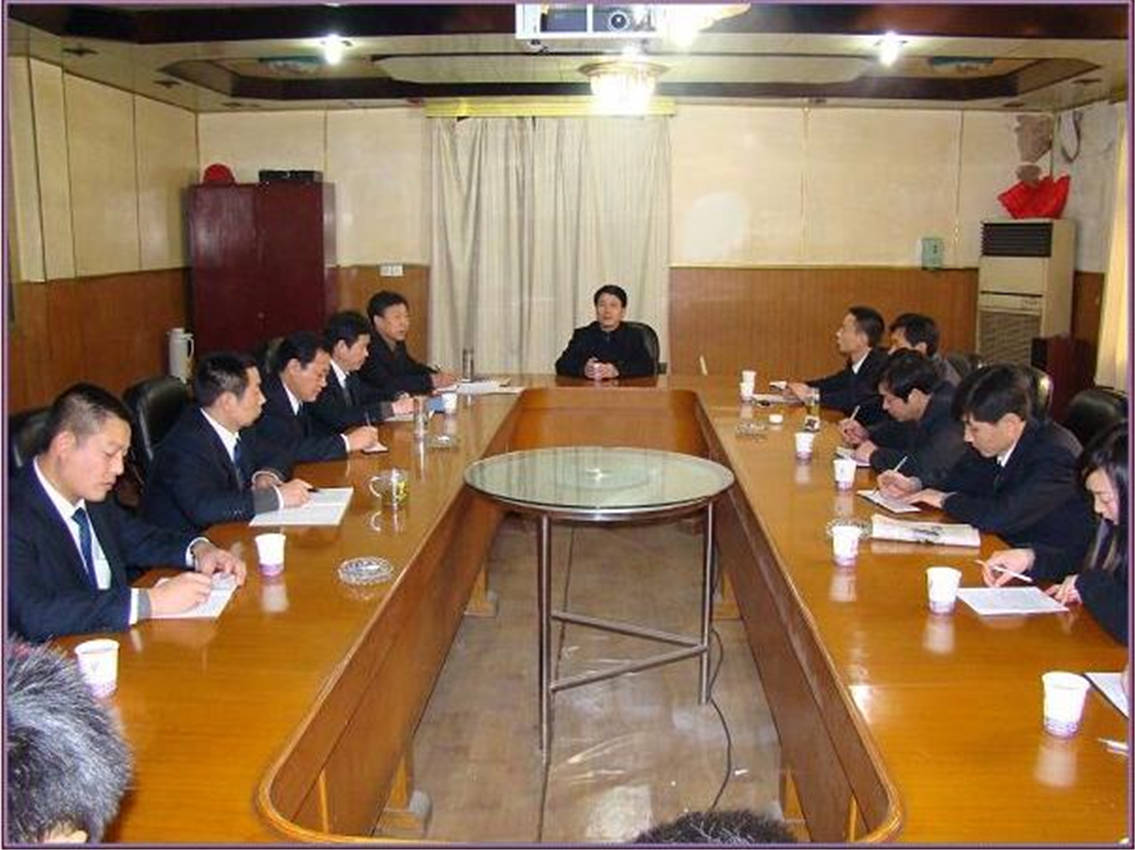 0集团董事长高度器沉工会工作，在集团党群文宣工作会上对各人气出了进展